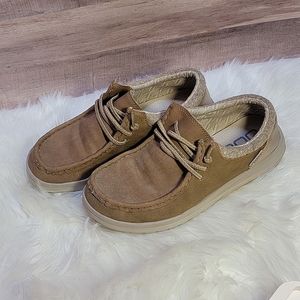Hey Dude Polly, Size 5, excellent condition, Nut Brown